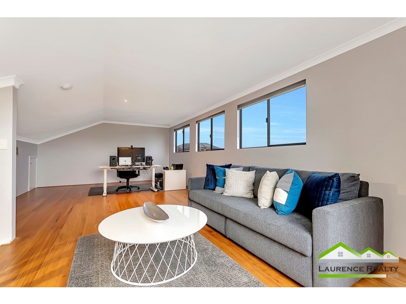 9 Dartmouth Circle, Quinns Rocks WA 6030