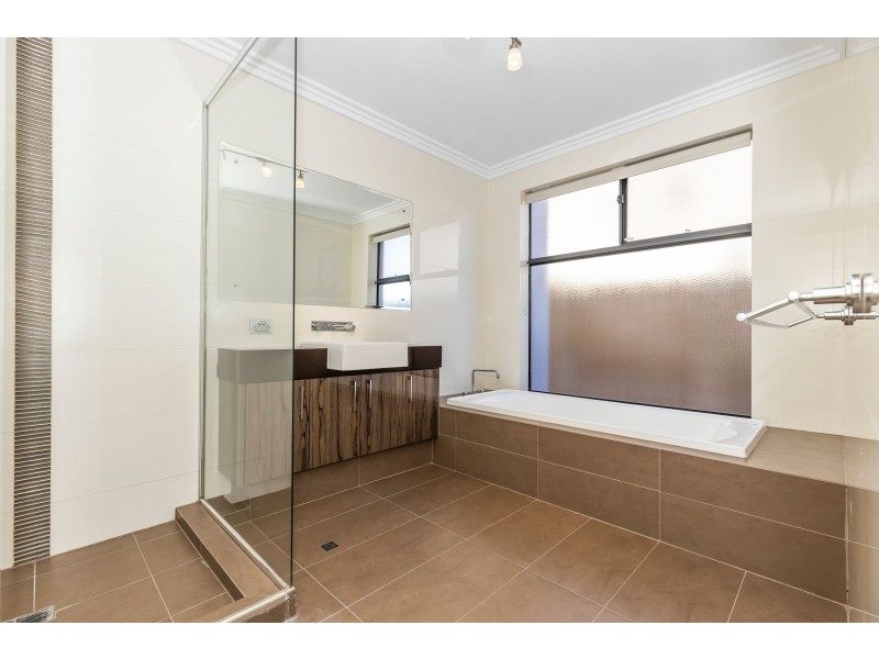 58 Mariners View, Mindarie WA 6030