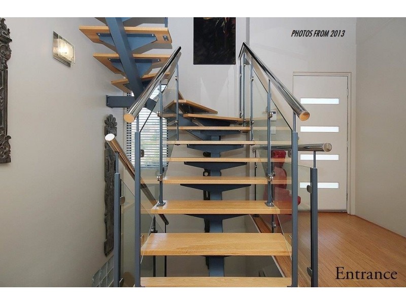 27 Toulon Circle, Mindarie WA 6030