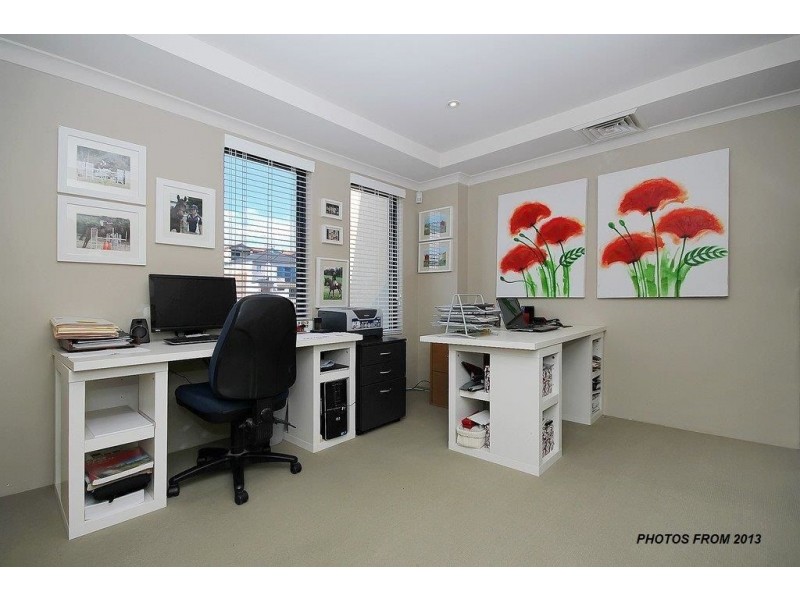 27 Toulon Circle, Mindarie WA 6030
