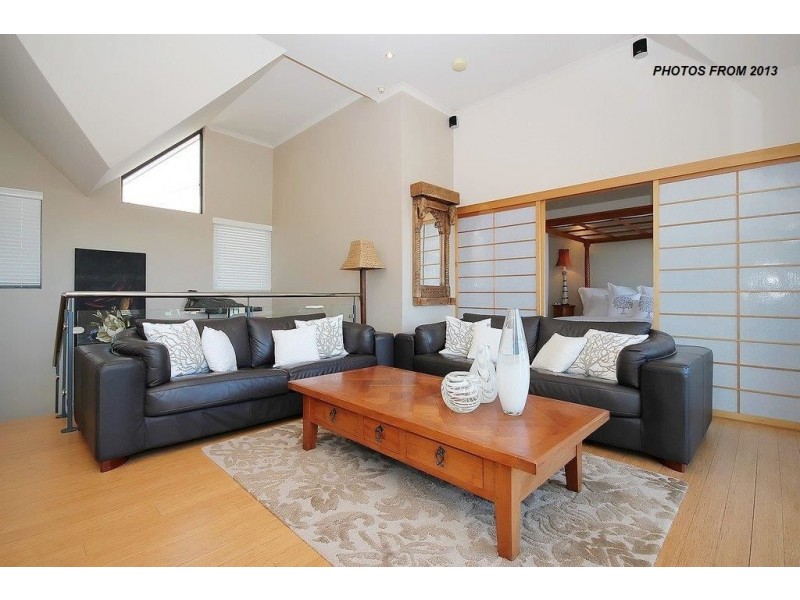 27 Toulon Circle, Mindarie WA 6030