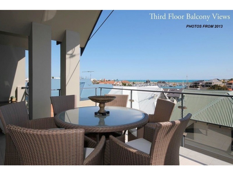 27 Toulon Circle, Mindarie WA 6030