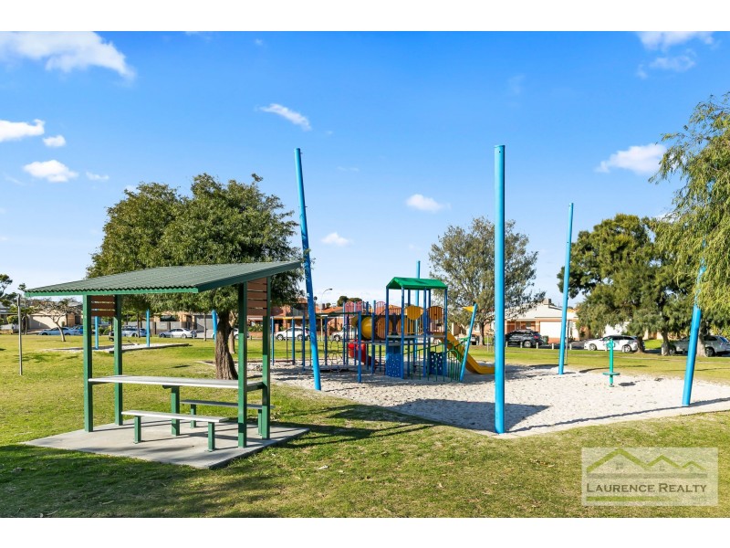 1 Tallinn Loop, Mindarie WA 6030