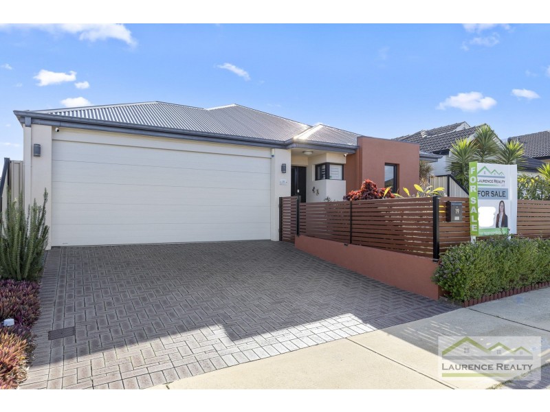 19 Hacienda Drive, Clarkson WA 6030