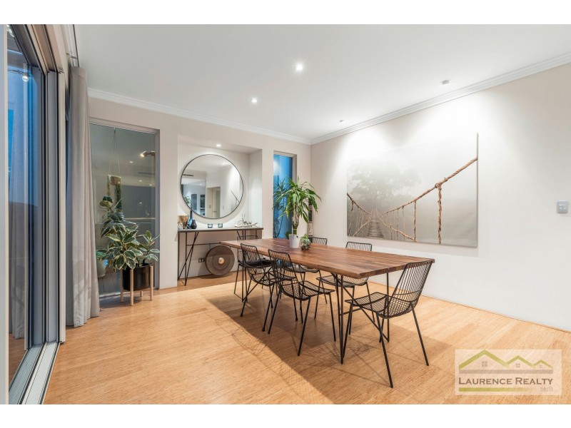 10 Swansea Promenade, Mindarie WA 6030