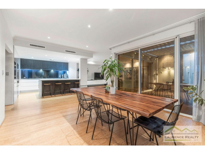 10 Swansea Promenade, Mindarie WA 6030