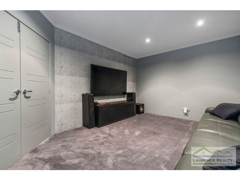 10 Swansea Promenade, Mindarie WA 6030