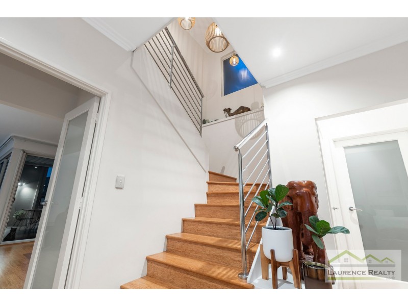 10 Swansea Promenade, Mindarie WA 6030