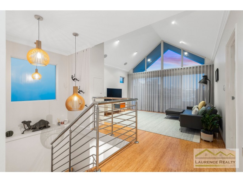 10 Swansea Promenade, Mindarie WA 6030