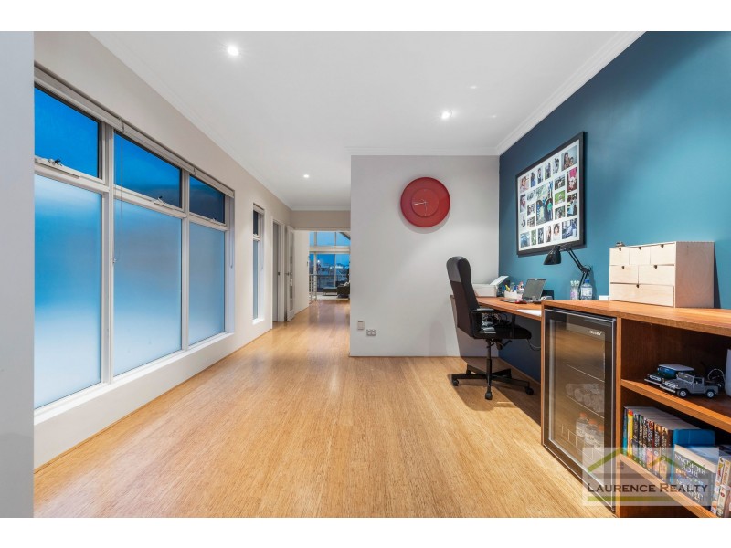 10 Swansea Promenade, Mindarie WA 6030