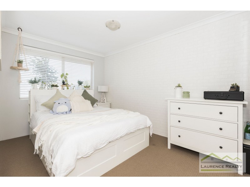 24 Limetree Circuit, Mindarie WA 6030