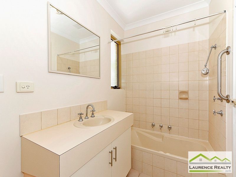 22 Daintree Court, Merriwa WA 6030