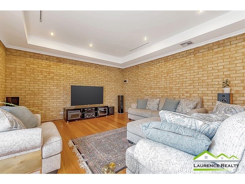 6 Melvich Green, Butler WA 6036