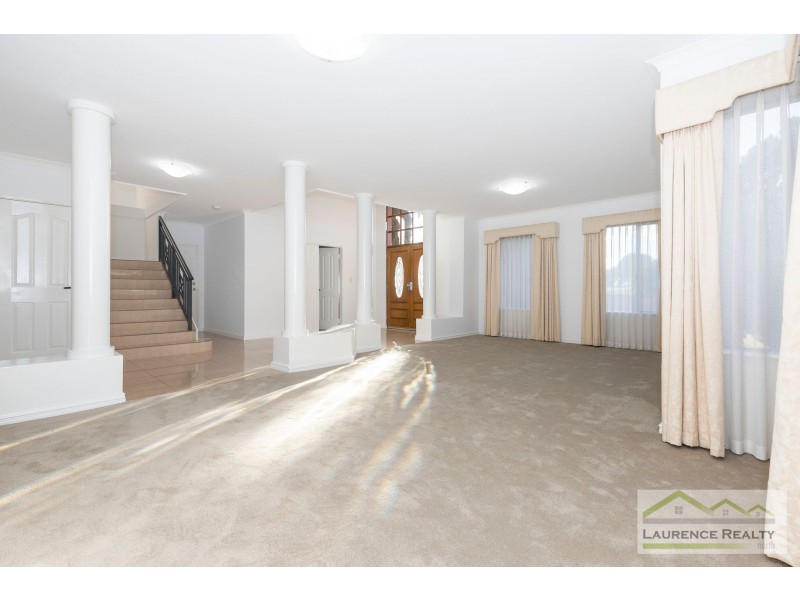 5 Seville Crest, Mindarie WA 6030