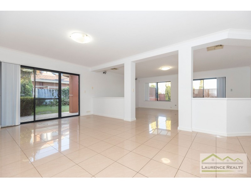 5 Seville Crest, Mindarie WA 6030