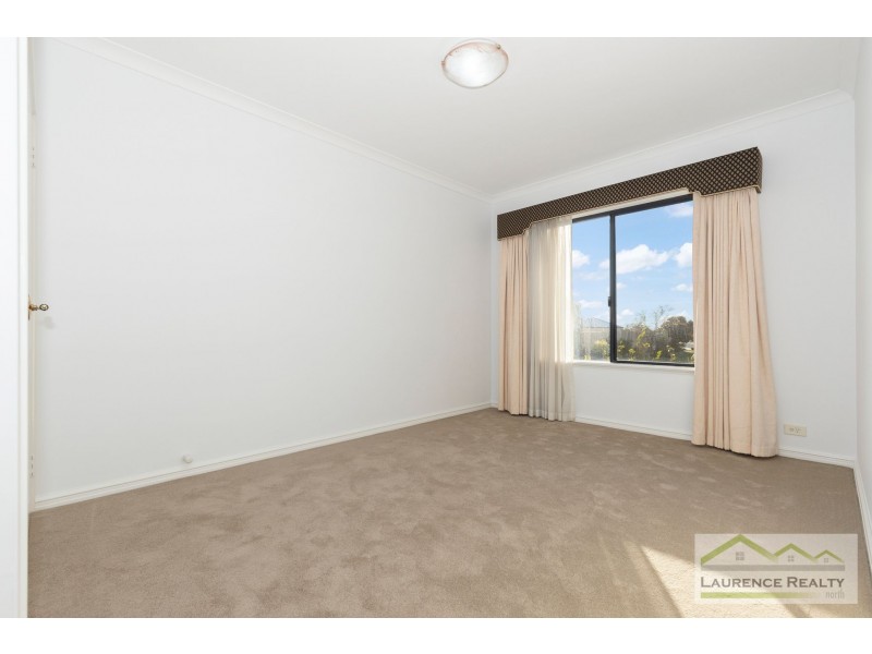 5 Seville Crest, Mindarie WA 6030