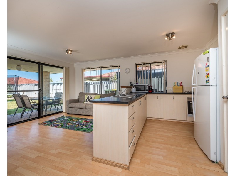 5 Ferry Way, Quinns Rocks WA 6030