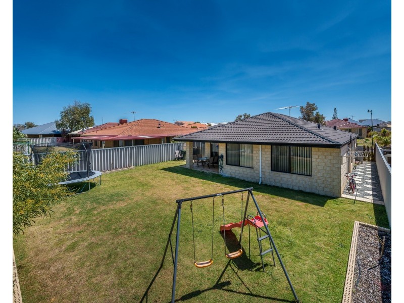 5 Ferry Way, Quinns Rocks WA 6030