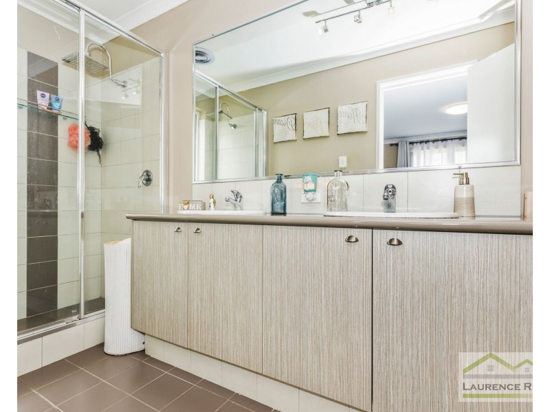 54 Glasshouse Drive, Banksia Grove WA 6031