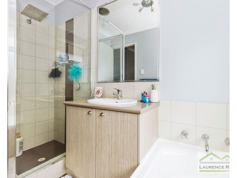 54 Glasshouse Drive, Banksia Grove WA 6031