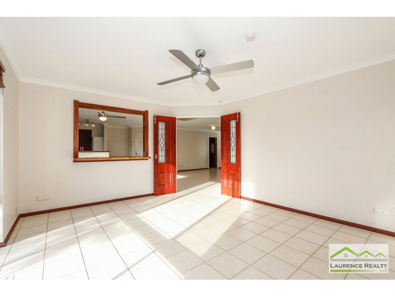 15 Mal Bay Court, Mindarie WA 6030