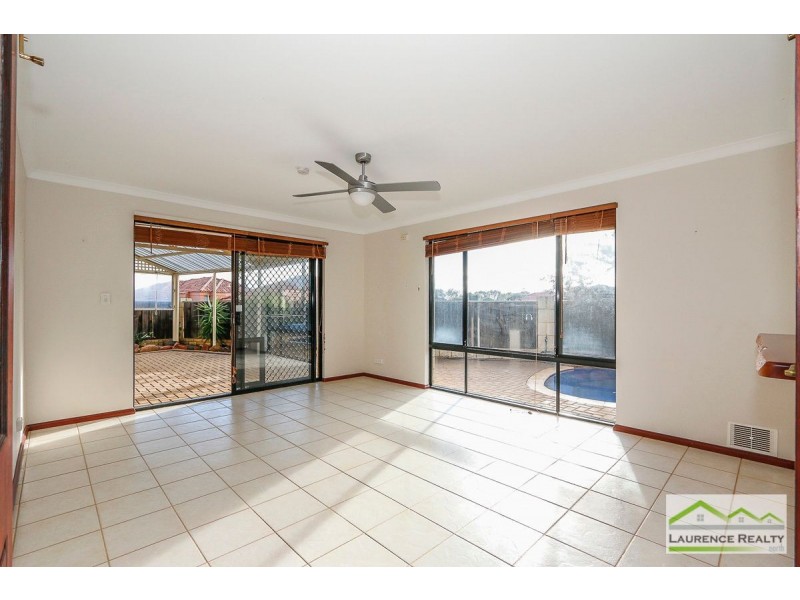 15 Mal Bay Court, Mindarie WA 6030