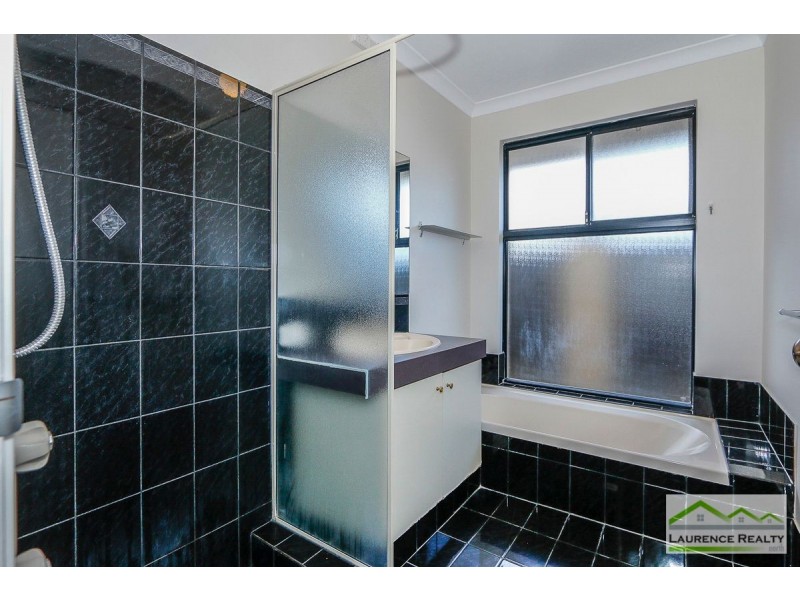 15 Mal Bay Court, Mindarie WA 6030