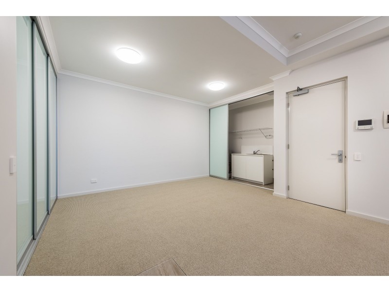 LG 4/1 Tacoma Lane, Mindarie WA 6030