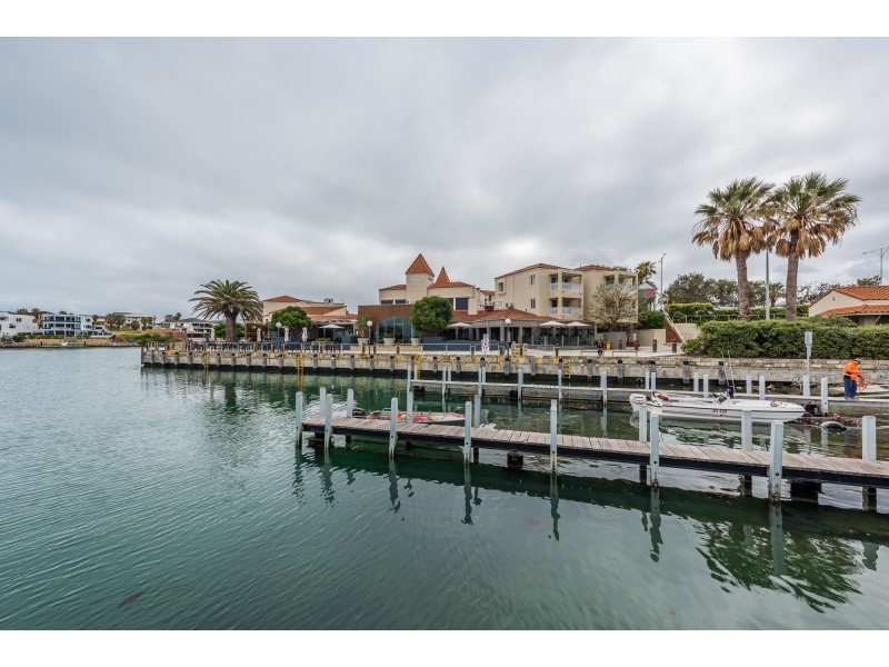 LG 4/1 Tacoma Lane, Mindarie WA 6030