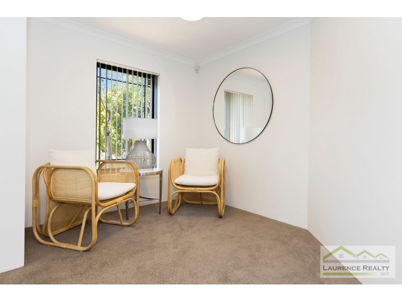 8 Ayr Way, Mindarie WA 6030