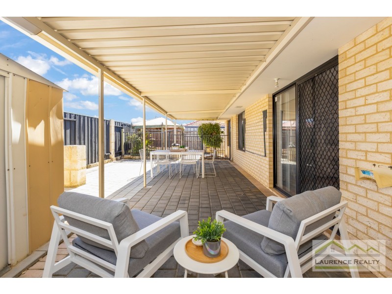 8 Ayr Way, Mindarie WA 6030