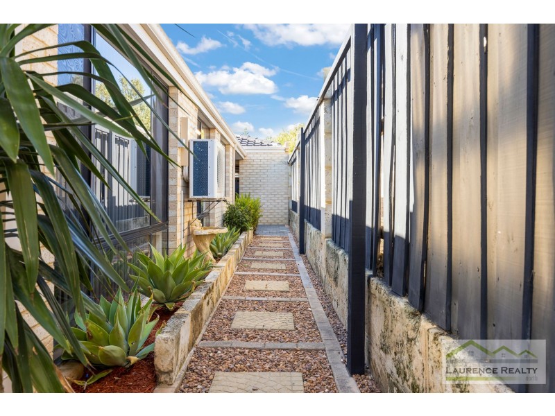 8 Ayr Way, Mindarie WA 6030