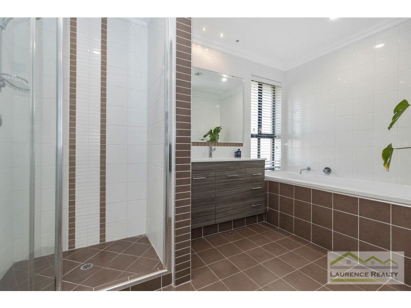 7 Penzance Terrace, Mindarie WA 6030