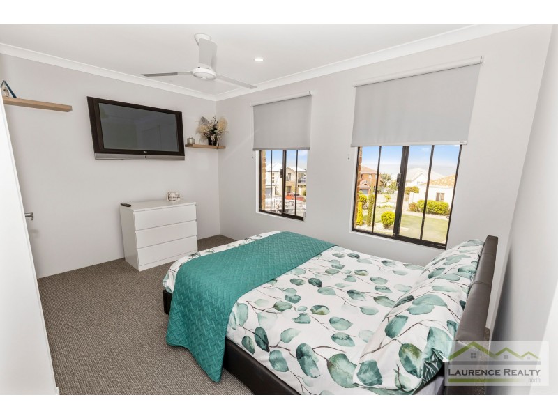 10 Lena Pass, Mindarie WA 6030