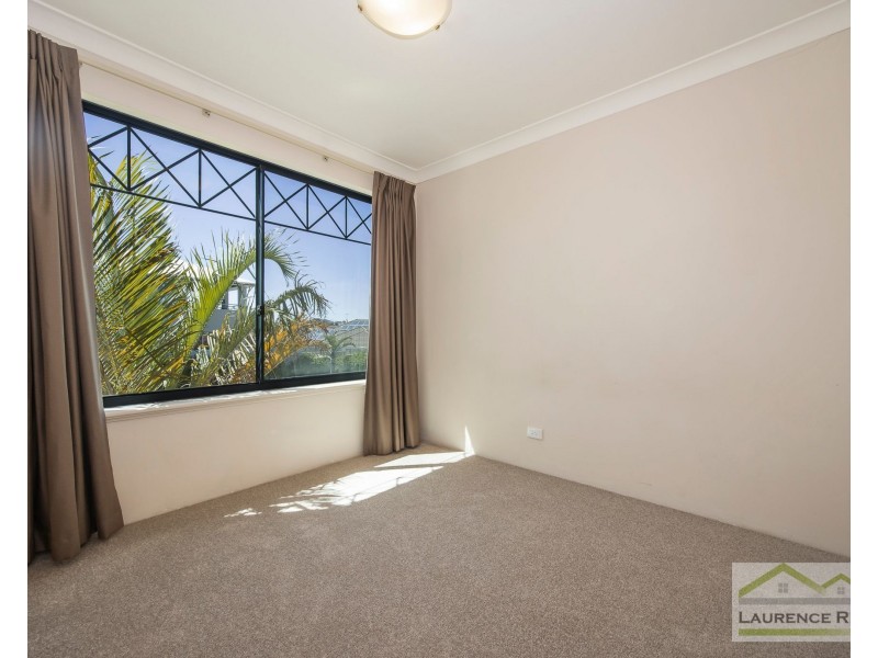 11 Caldera Close, Mindarie WA 6030
