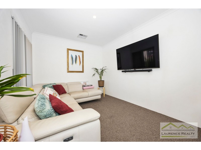 4 Bellefontaine Grove, Mindarie WA 6030