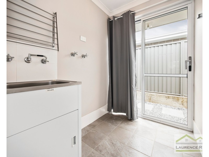 7 Manila Road, Clarkson WA 6030