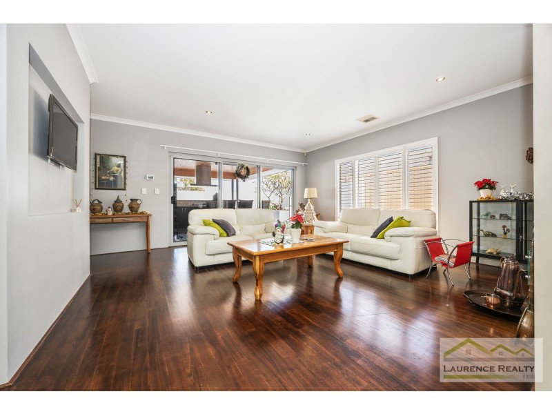 21 Newmarket Parade, Butler WA 6036