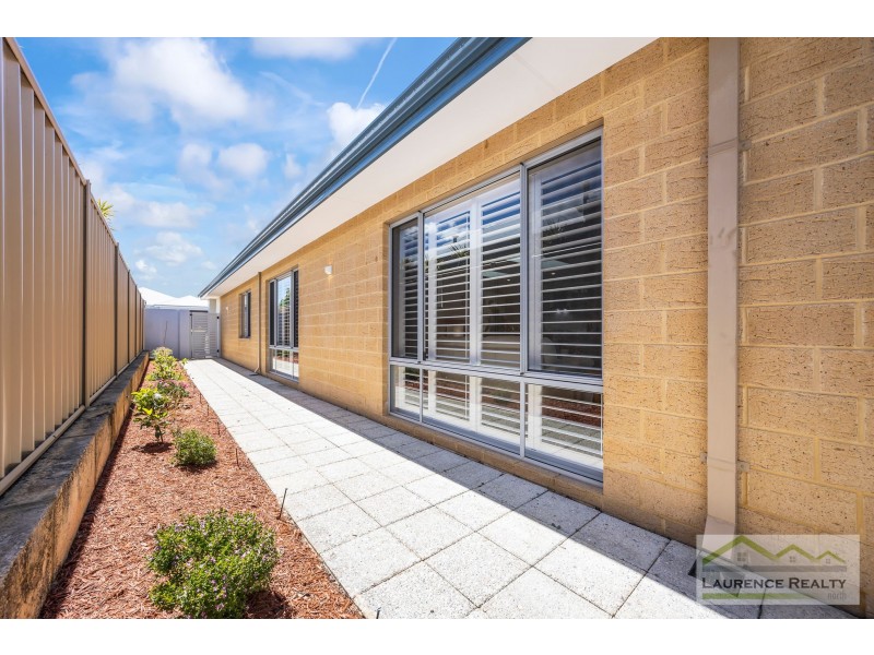 21 Newmarket Parade, Butler WA 6036