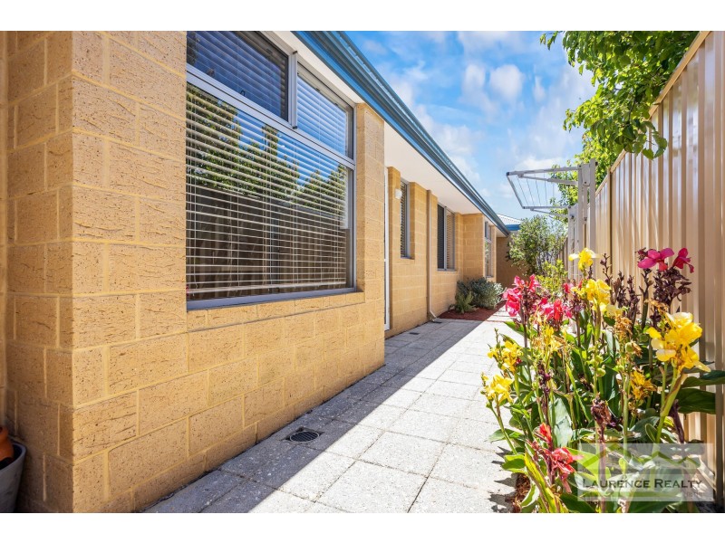 21 Newmarket Parade, Butler WA 6036