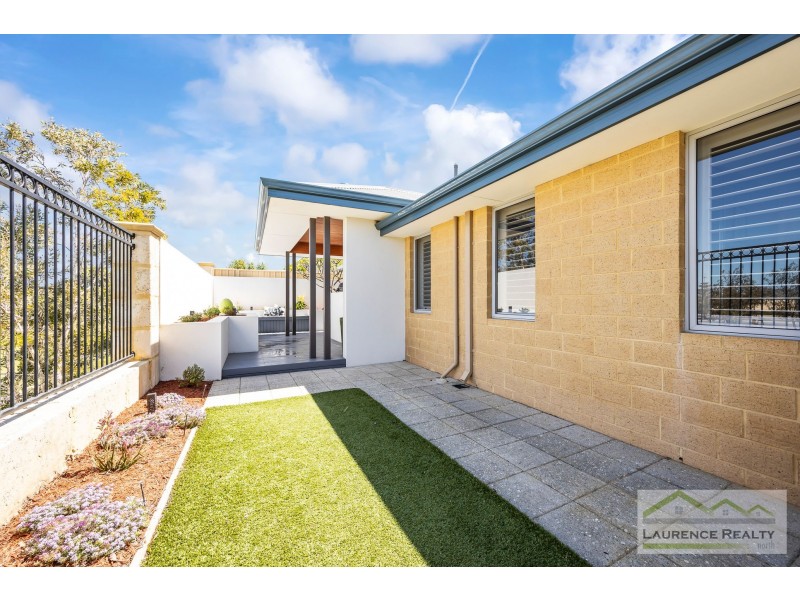 21 Newmarket Parade, Butler WA 6036