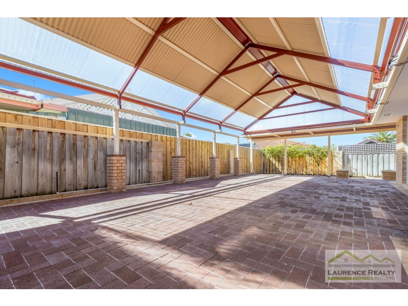 32 Rothesay Heights, Mindarie WA 6030