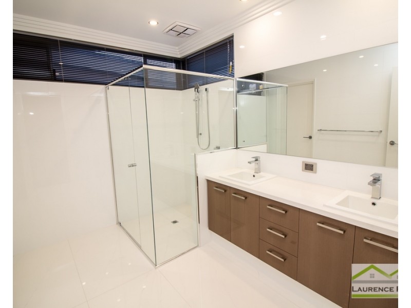 1/4 Itea Place, Mindarie WA 6030