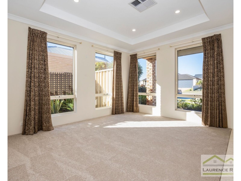 10 Moorlinch Street, Butler WA 6036