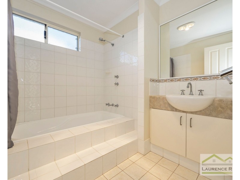 10 Moorlinch Street, Butler WA 6036