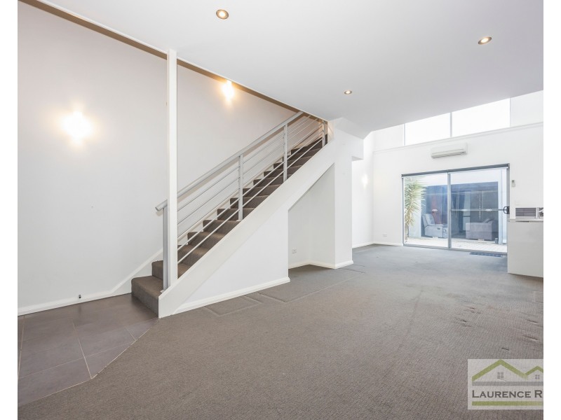 25 Eveleigh Boulevard, Clarkson WA 6030