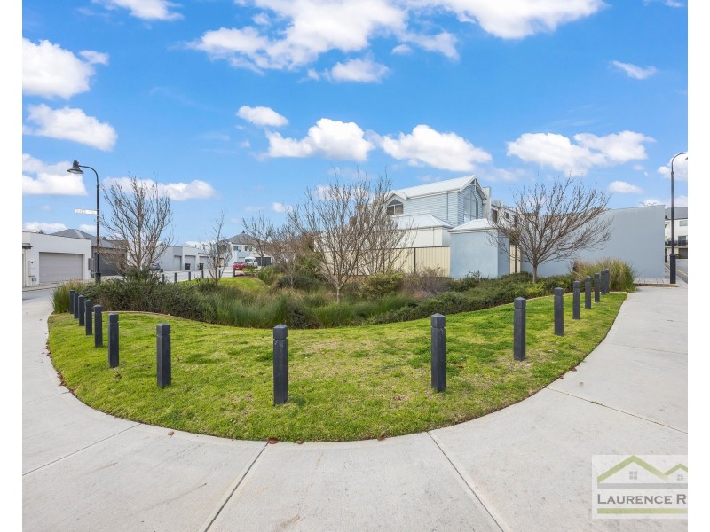 25 Eveleigh Boulevard, Clarkson WA 6030