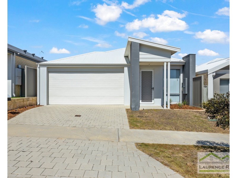 6 Alizarin Loop, Eglinton WA 6034