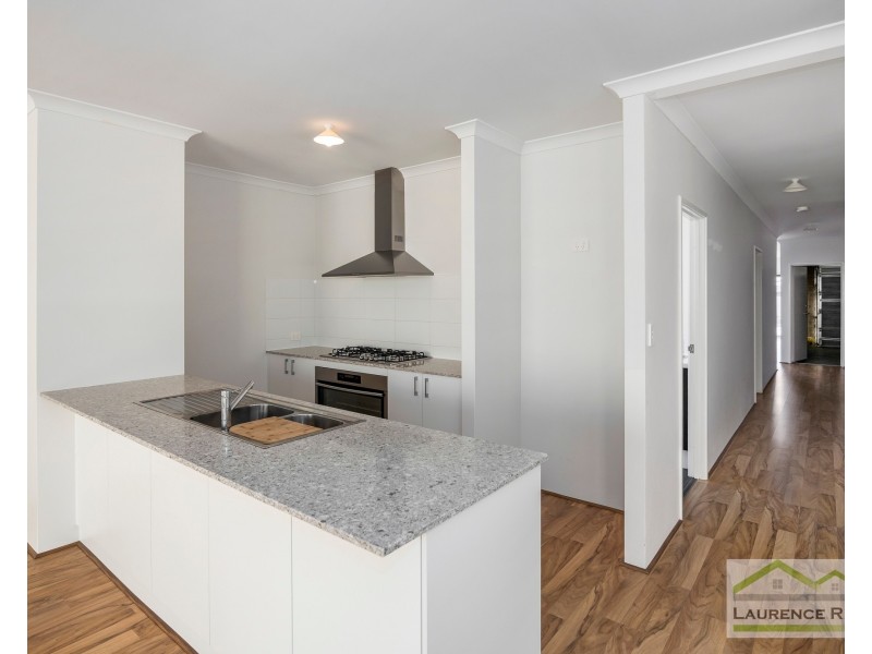 6 Alizarin Loop, Eglinton WA 6034