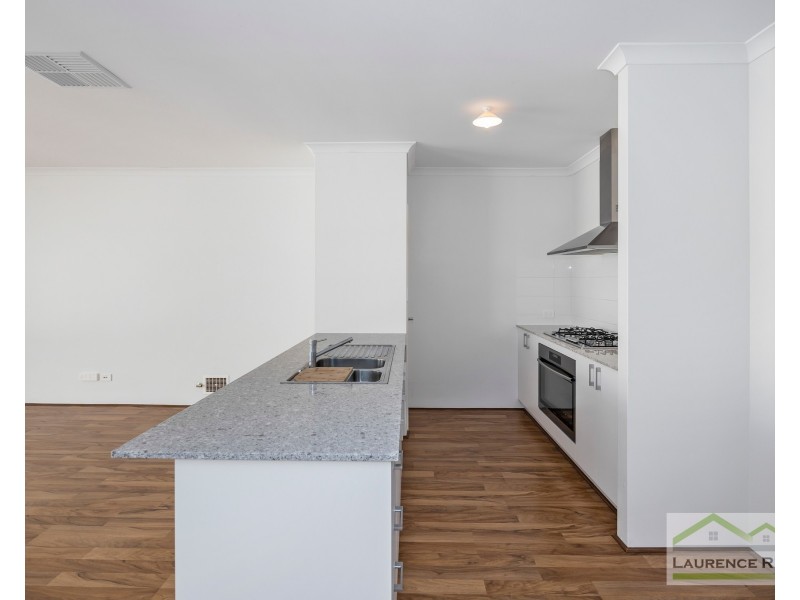 6 Alizarin Loop, Eglinton WA 6034